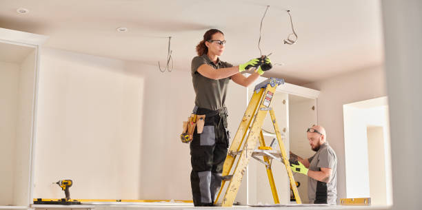 Best Emergency Electrical Repair  in Apache, OK