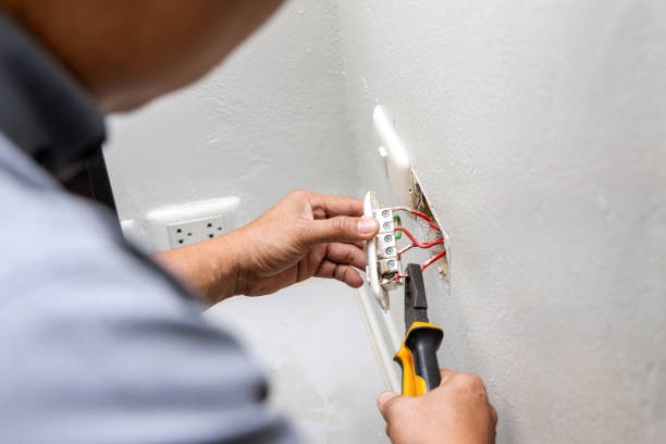 Best Circuit Breaker Repair  in Apache, OK